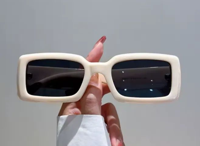 Óculos de Sol Retangular - Estilo e Elegância  - Foto 2