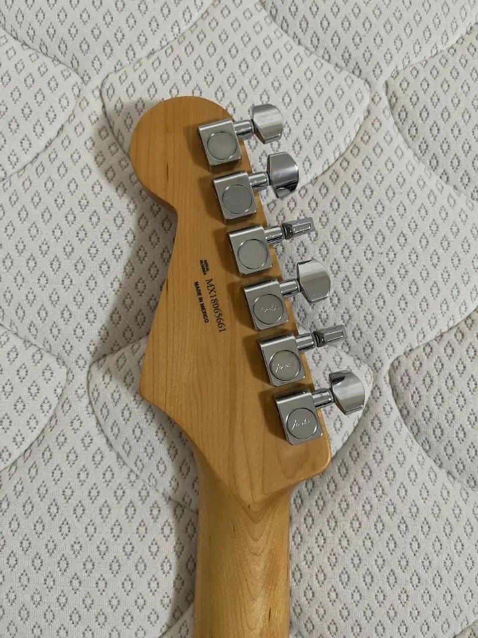 Fender Player Stratocaster Polar White - Original EUA - Foto 5