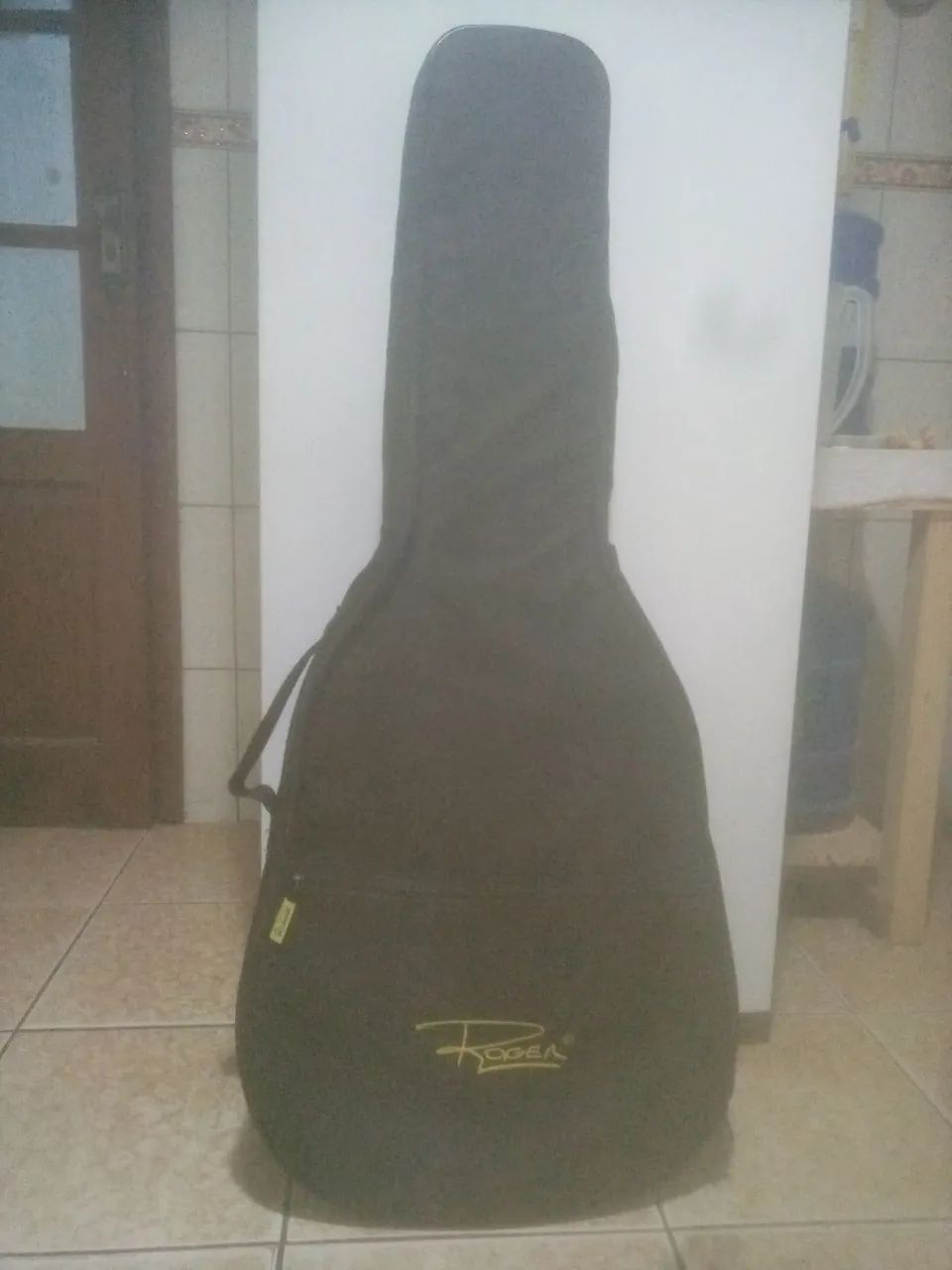 Capa de violão AVS Roger 