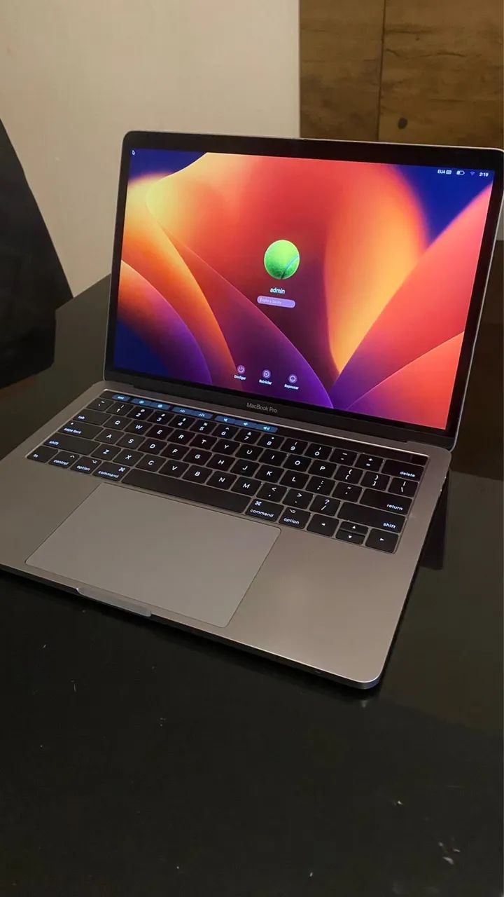 MacBook Pro 2017 13? - 16gb RAM 256gb SSD, Touch Bar - Notebooks