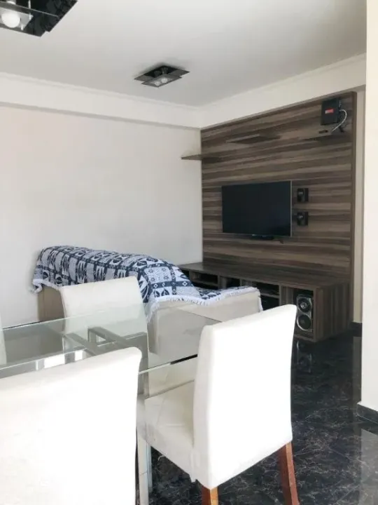Apartamento com excelente custo x benefício, 3 dormitórios (1 suíte) e 2 vagas em condomín