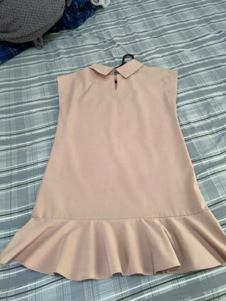 Vestido Rosa com Detalhe Babado e Gola