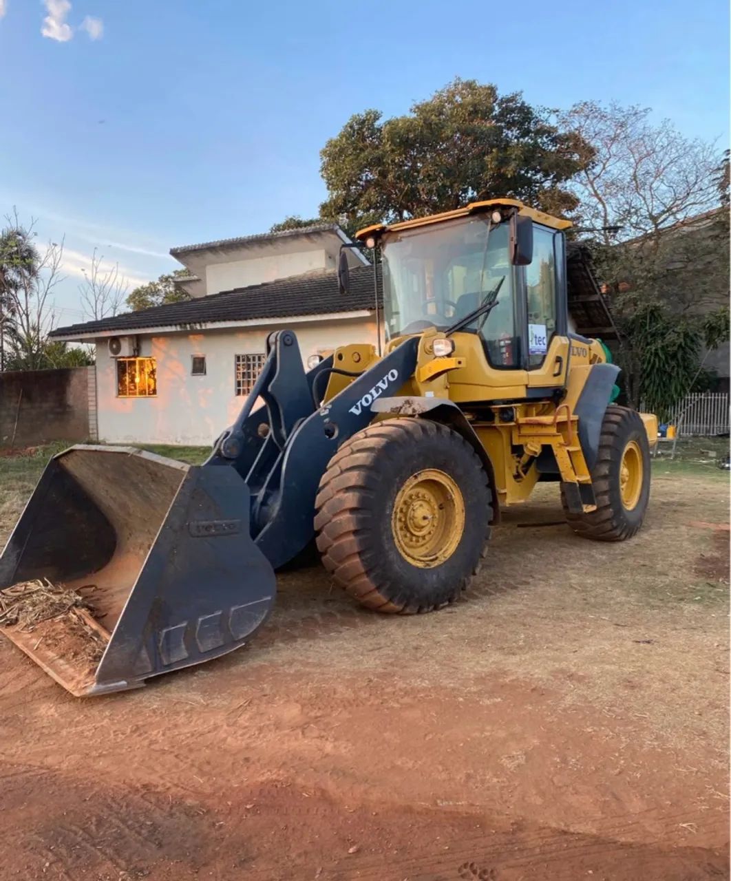 Pá Carregadeira Volvo L70