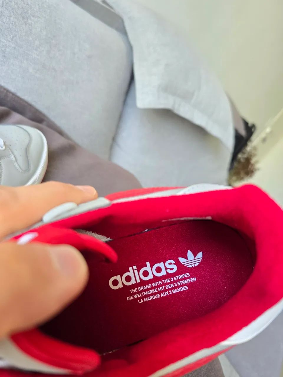 Tênis Adidas Centennial 85 - Edição Rara NCAA Nebraska Tamanho 9 1/2 (41) - Foto 3