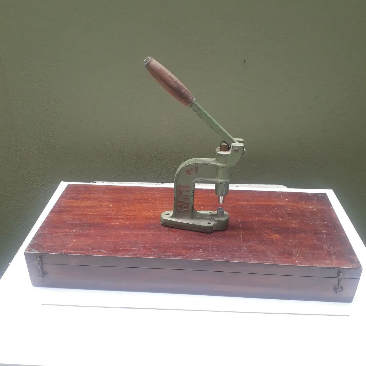 Máquina manual de botões pressão 