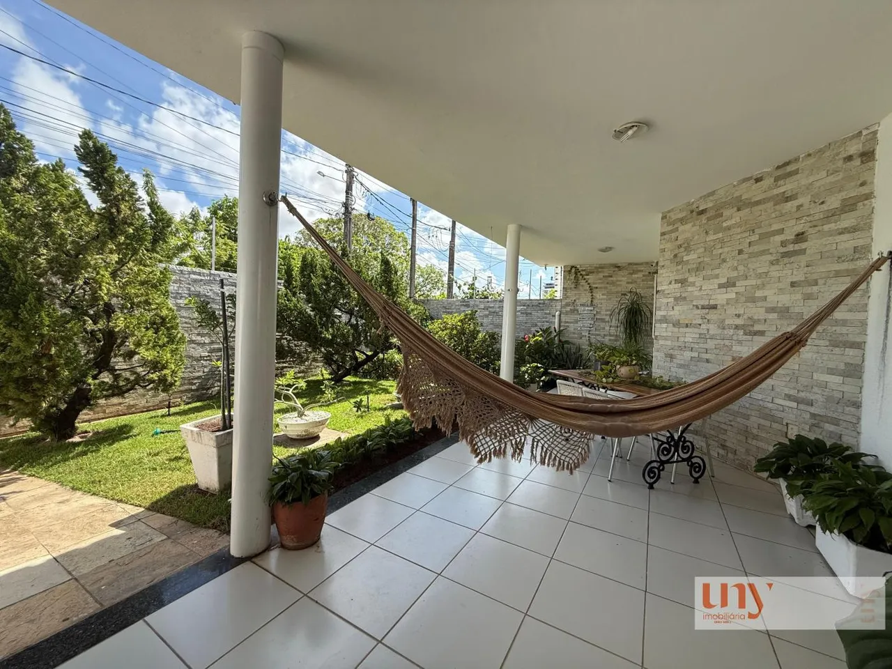 Casa com 4 quartos próxima ao parque Parahyba no Aeroclube