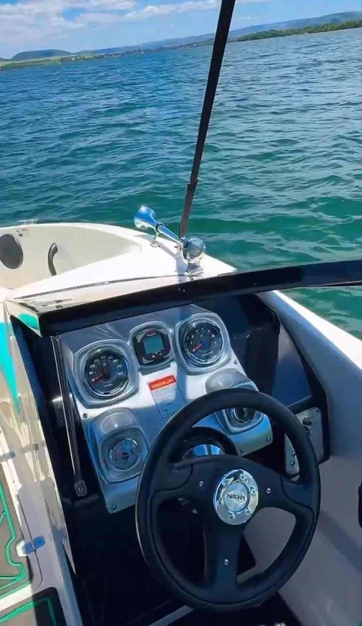 Lancha Conquest 180 Mercury 115 HP - Foto 3