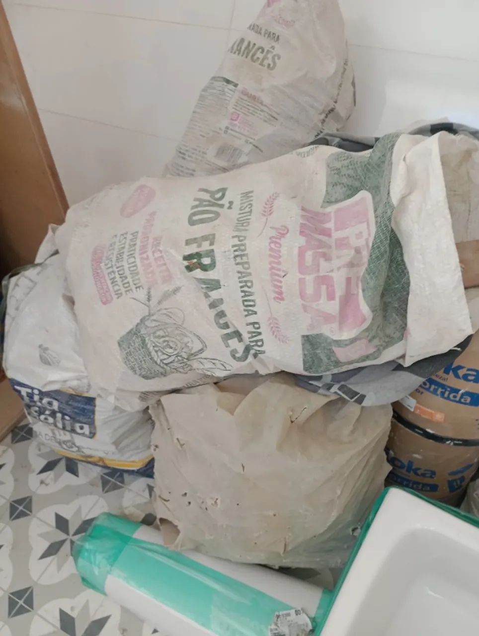 Leftover porcelain tiles and cut ceramic tiles from construction sites