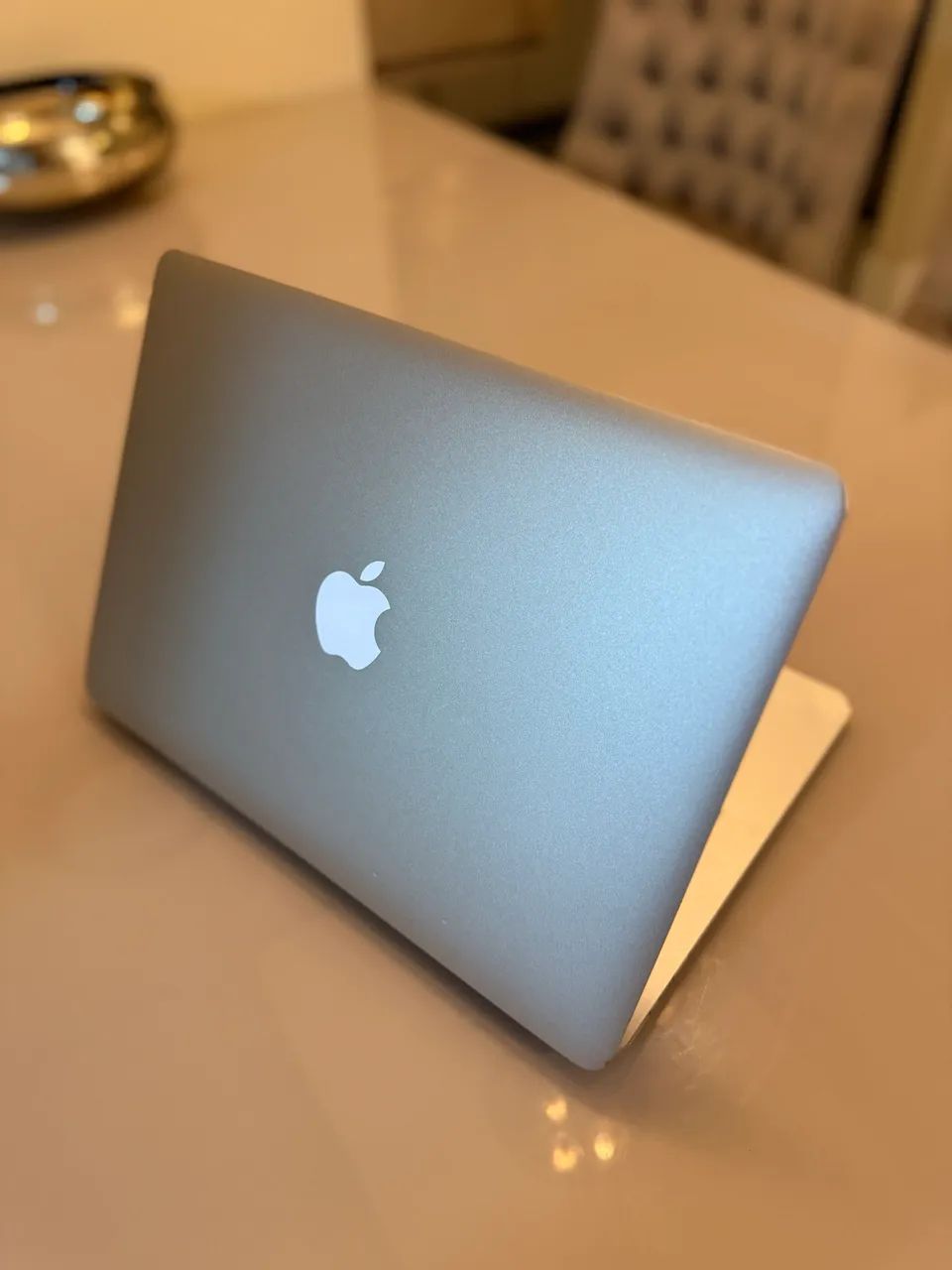 MacBook Air Semi Novo - Intel i5, SSD 256GB - Notebooks