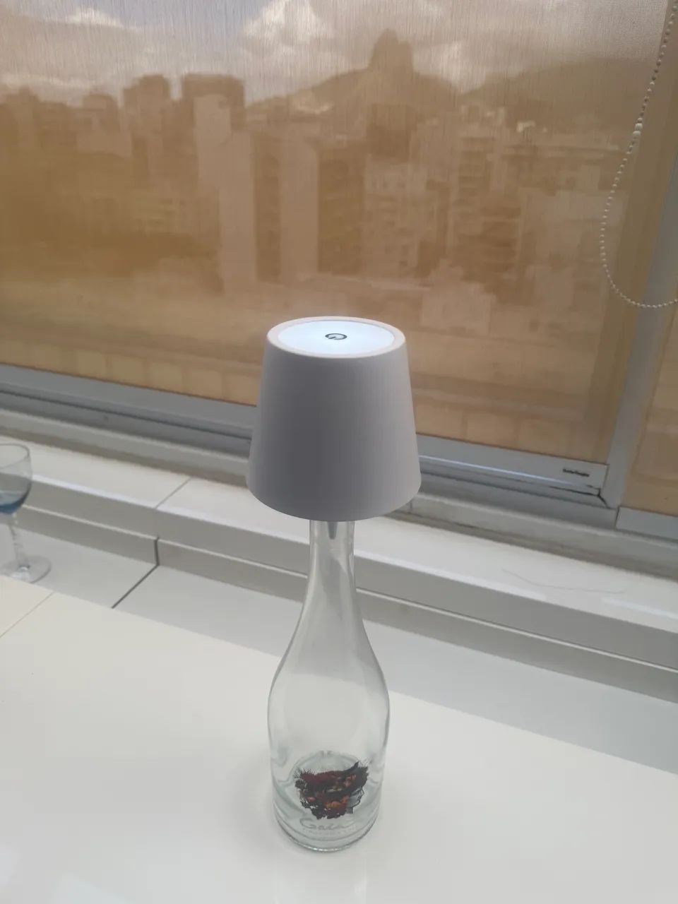 Abajur de led e garrafa - Foto 5