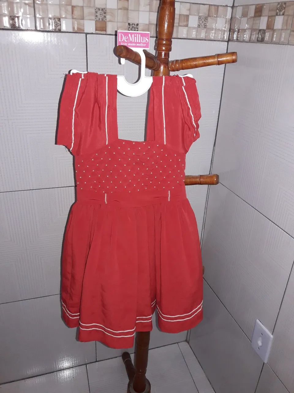 Vestido vermelho infantil tamanho 6 anos  - Foto 2