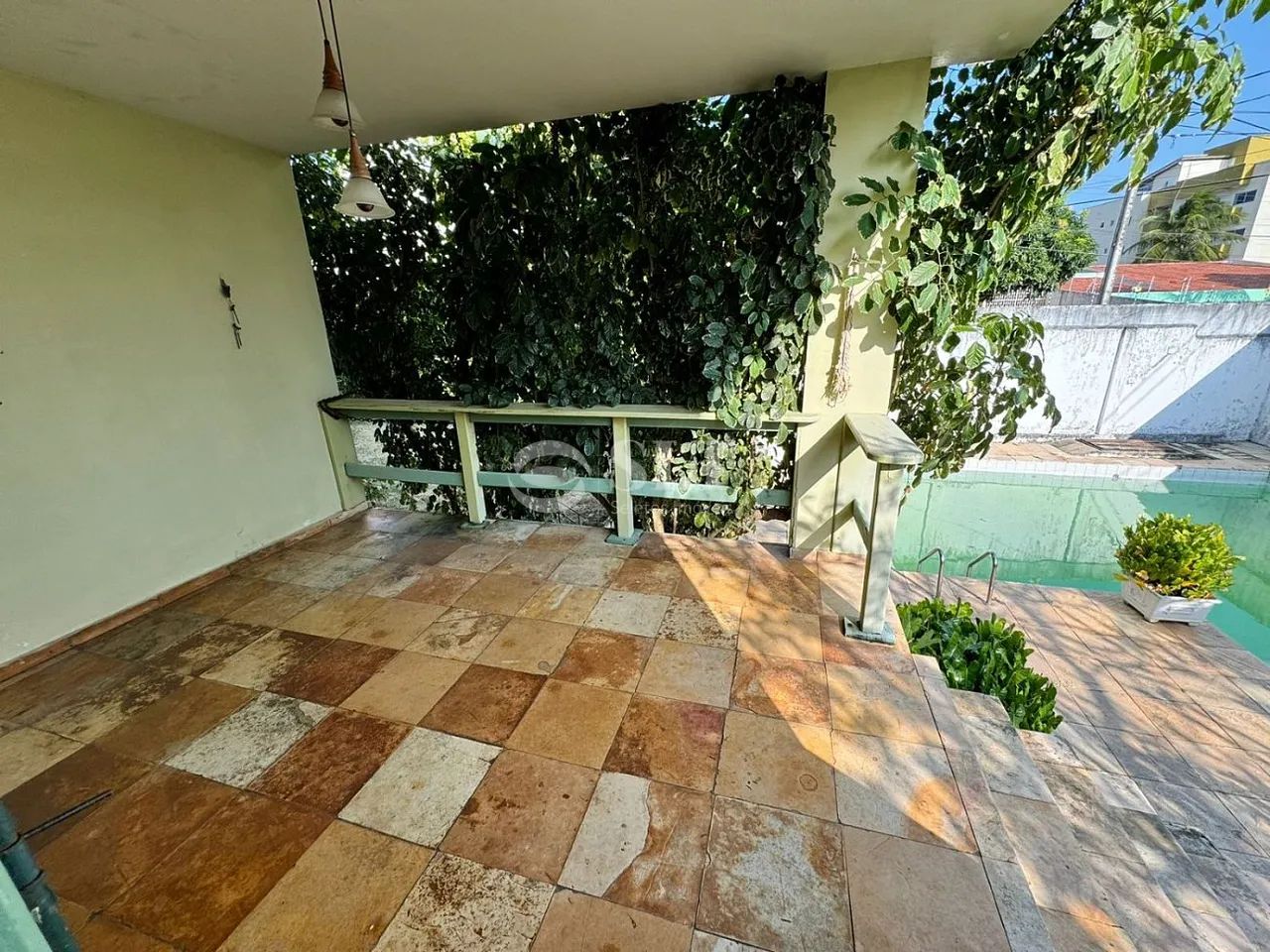 Casa + Ponto Comercial para locação em Ponta Negra, Natal/RN.