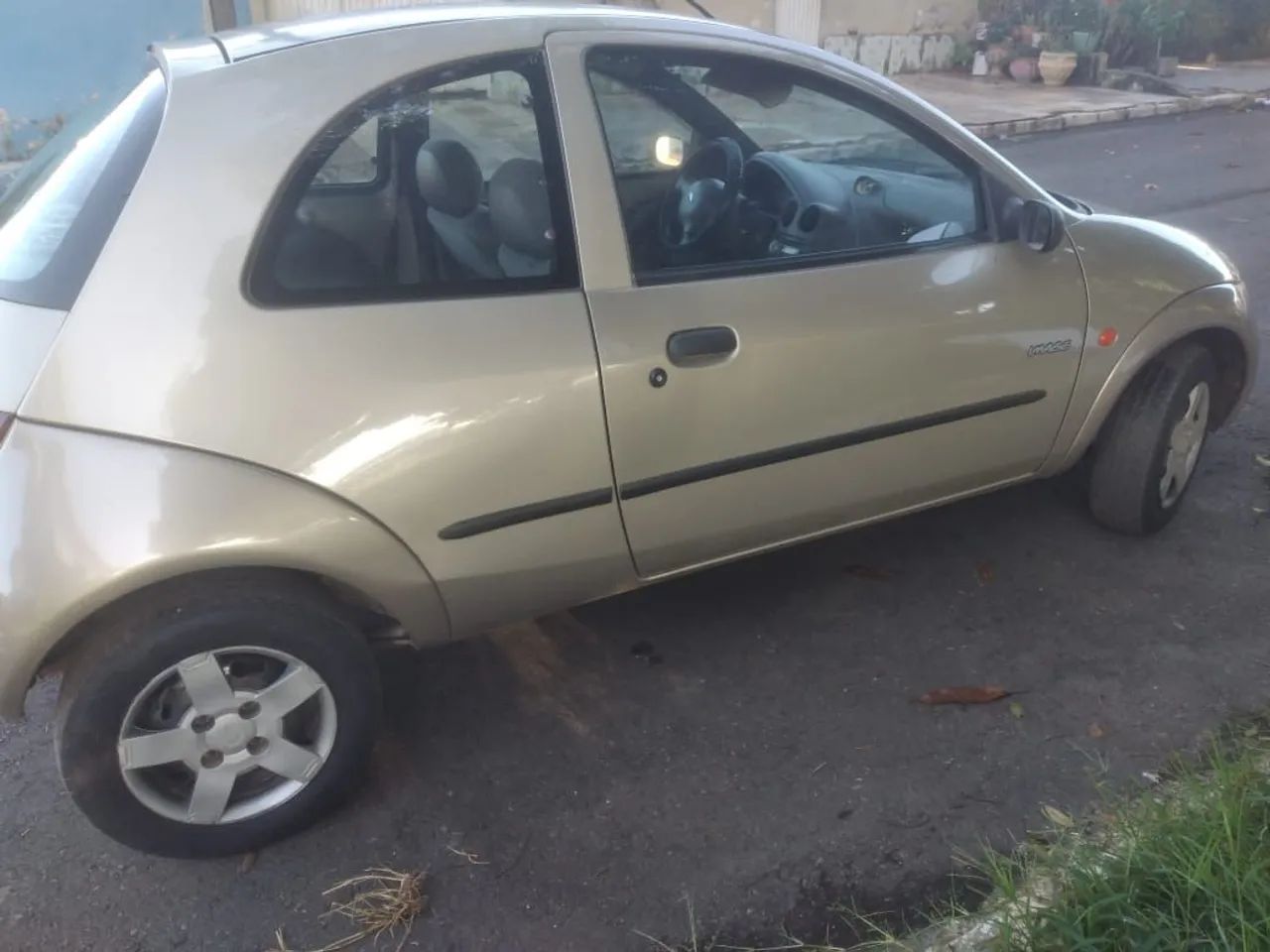 Vendo Ford Ka