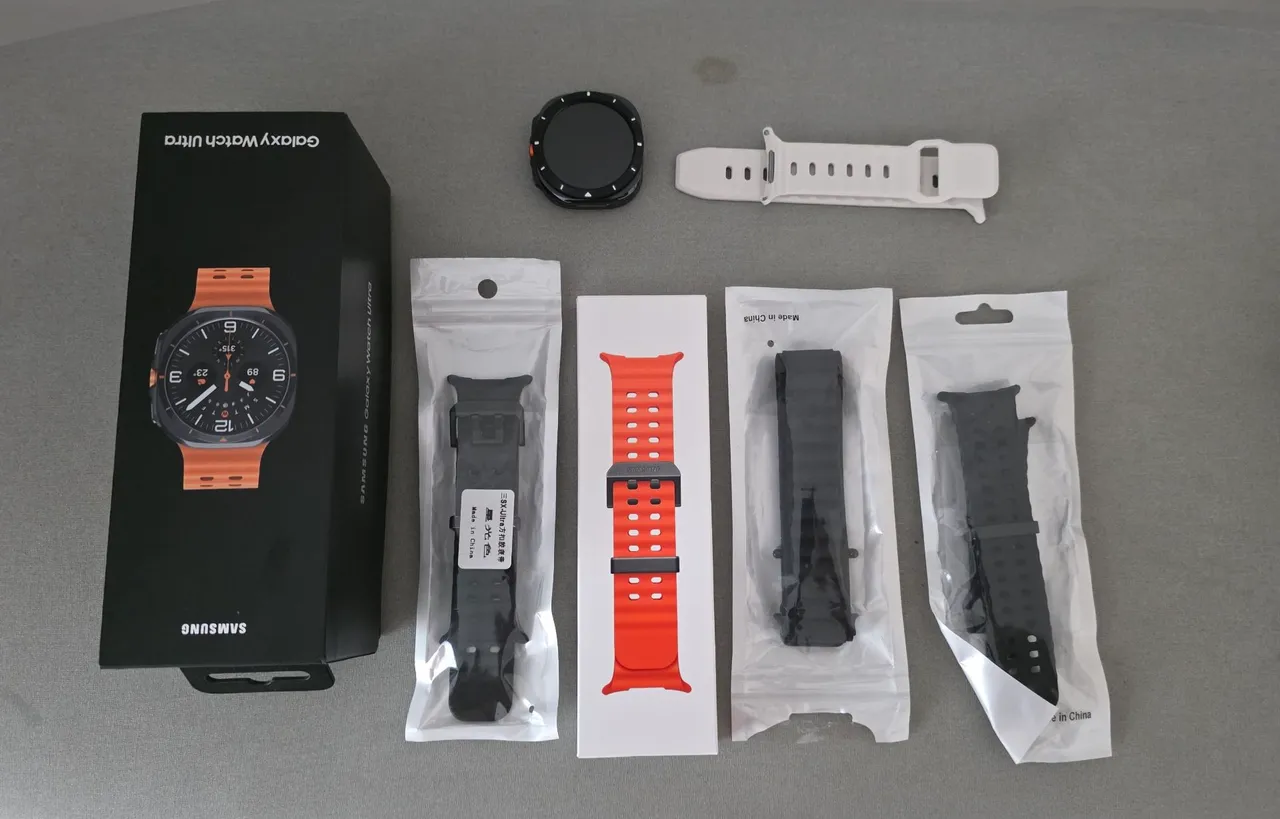 Galaxy Watch Ultra 47mm LTE + pulseiras