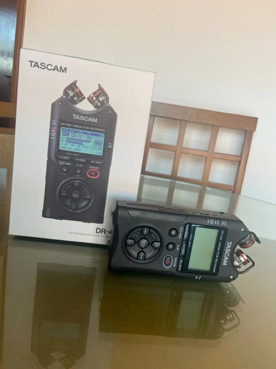 Gravador Áudio Tascam DR-40X Linear PCM Recorder