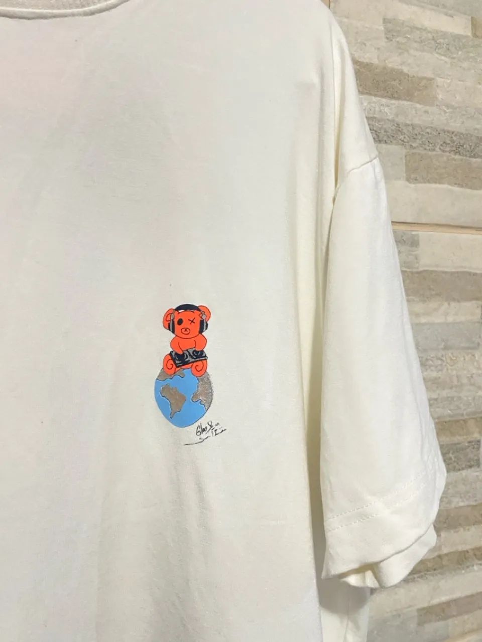 Camiseta Glowshine com Urso - Foto 2