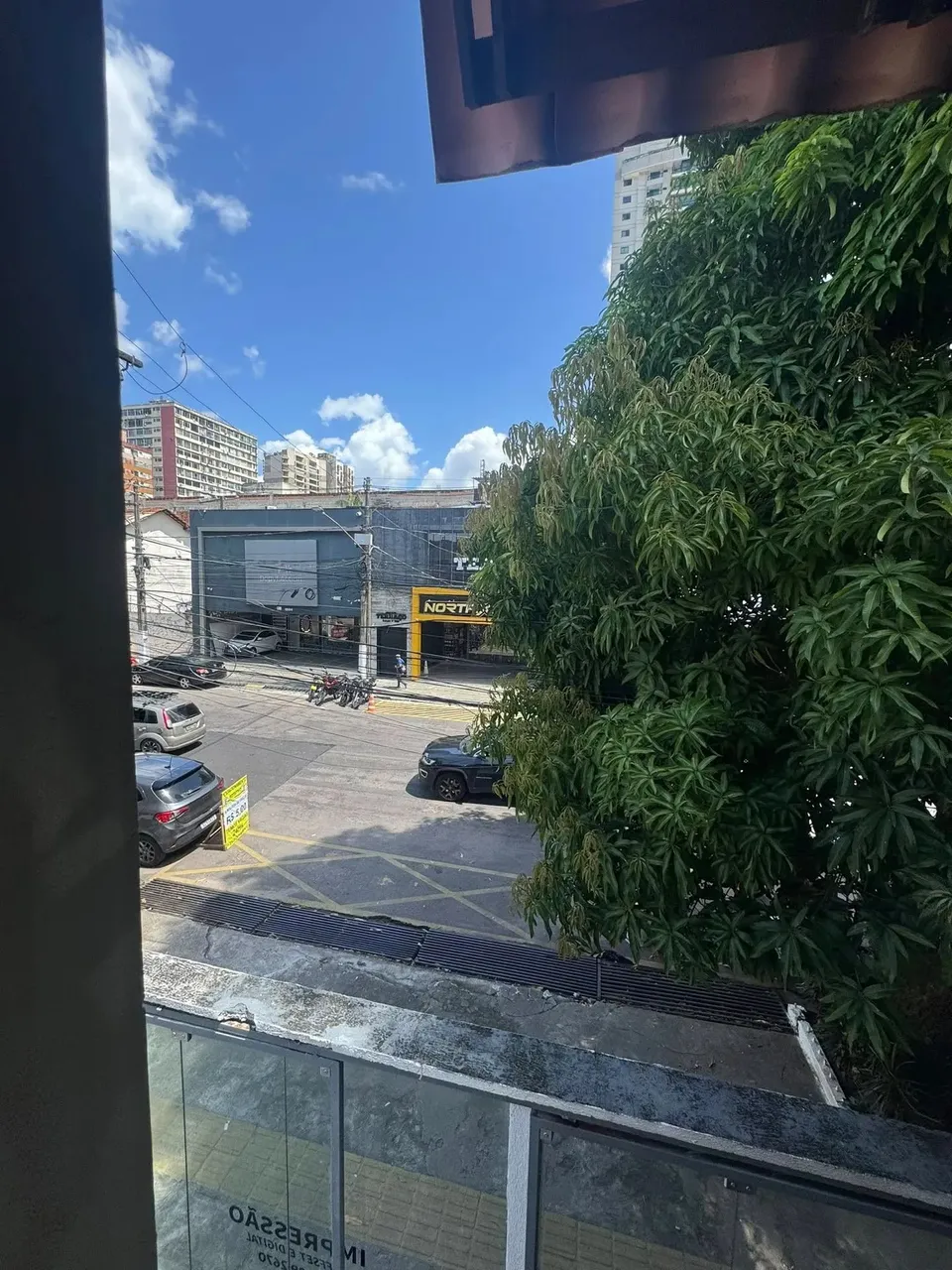 Ponto comercial do lado do hospital layr maia na alcindo cacela com Magalhaes barata