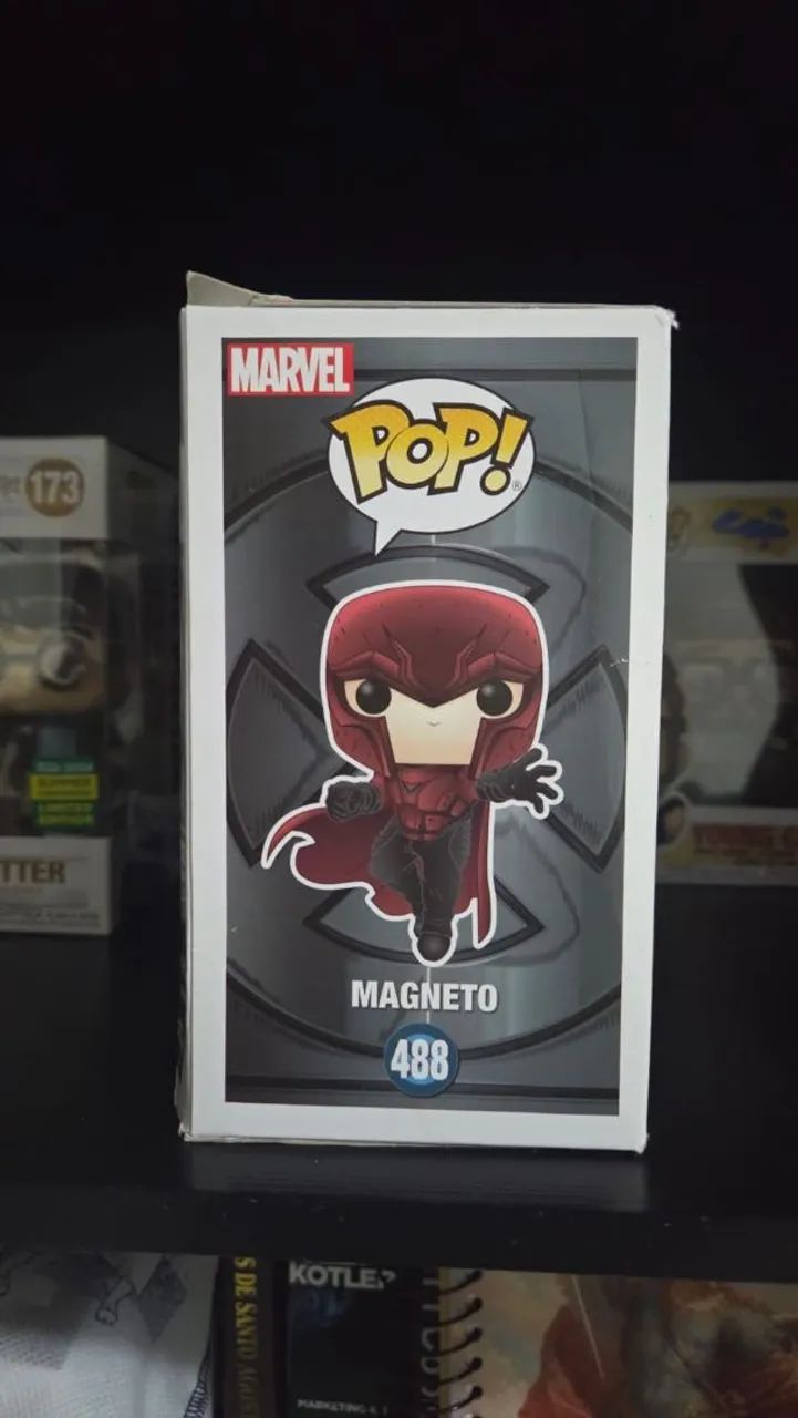FUNKO POP MAGNETO #488 EXCLUSIVO  - Foto 2