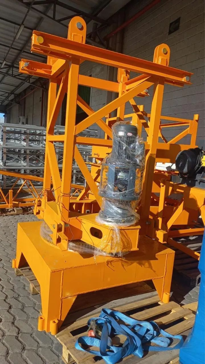 Grua QTZ20 Ascencional  - Foto 5