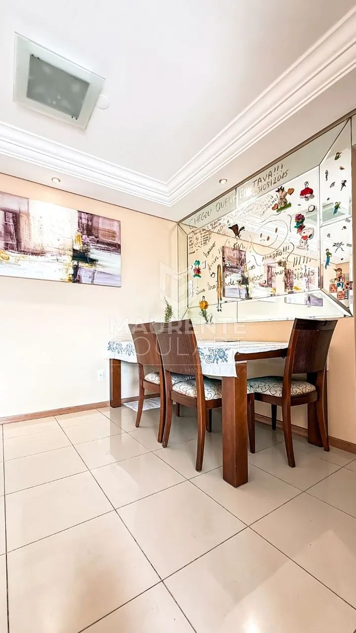 Apartamento com 3 dormitórios em Coqueiros - Foto 5