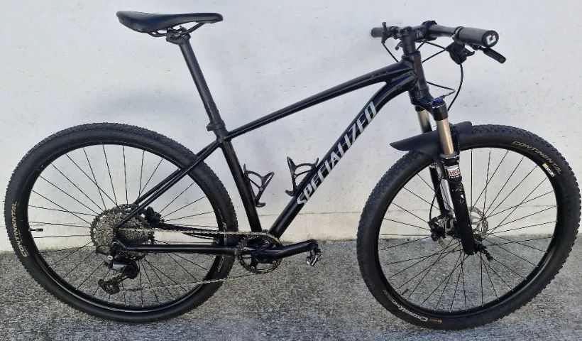 Specialized Rockhopper Comp com upgrades 17" M preta