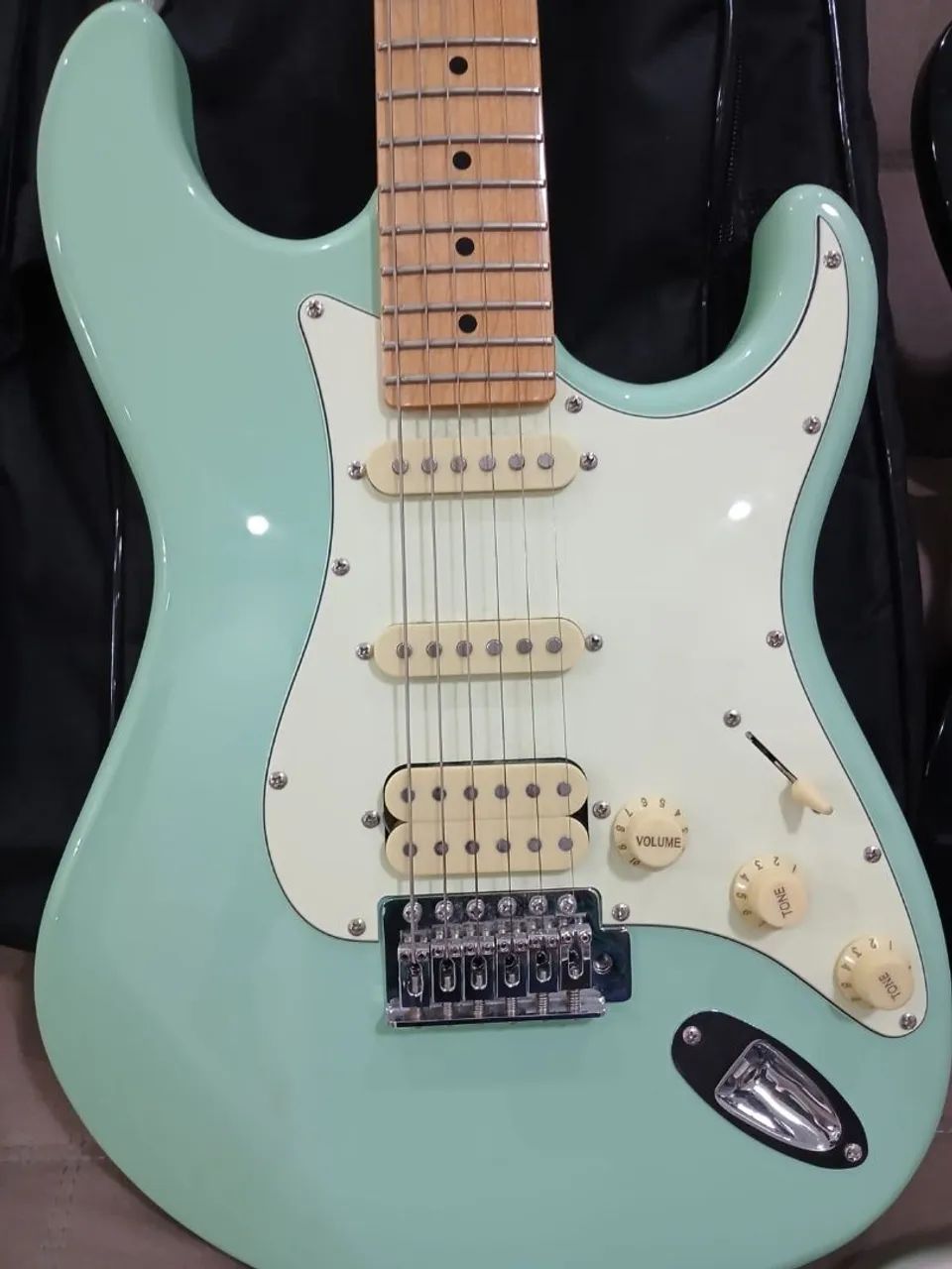 Guitarra tagima  tw 540