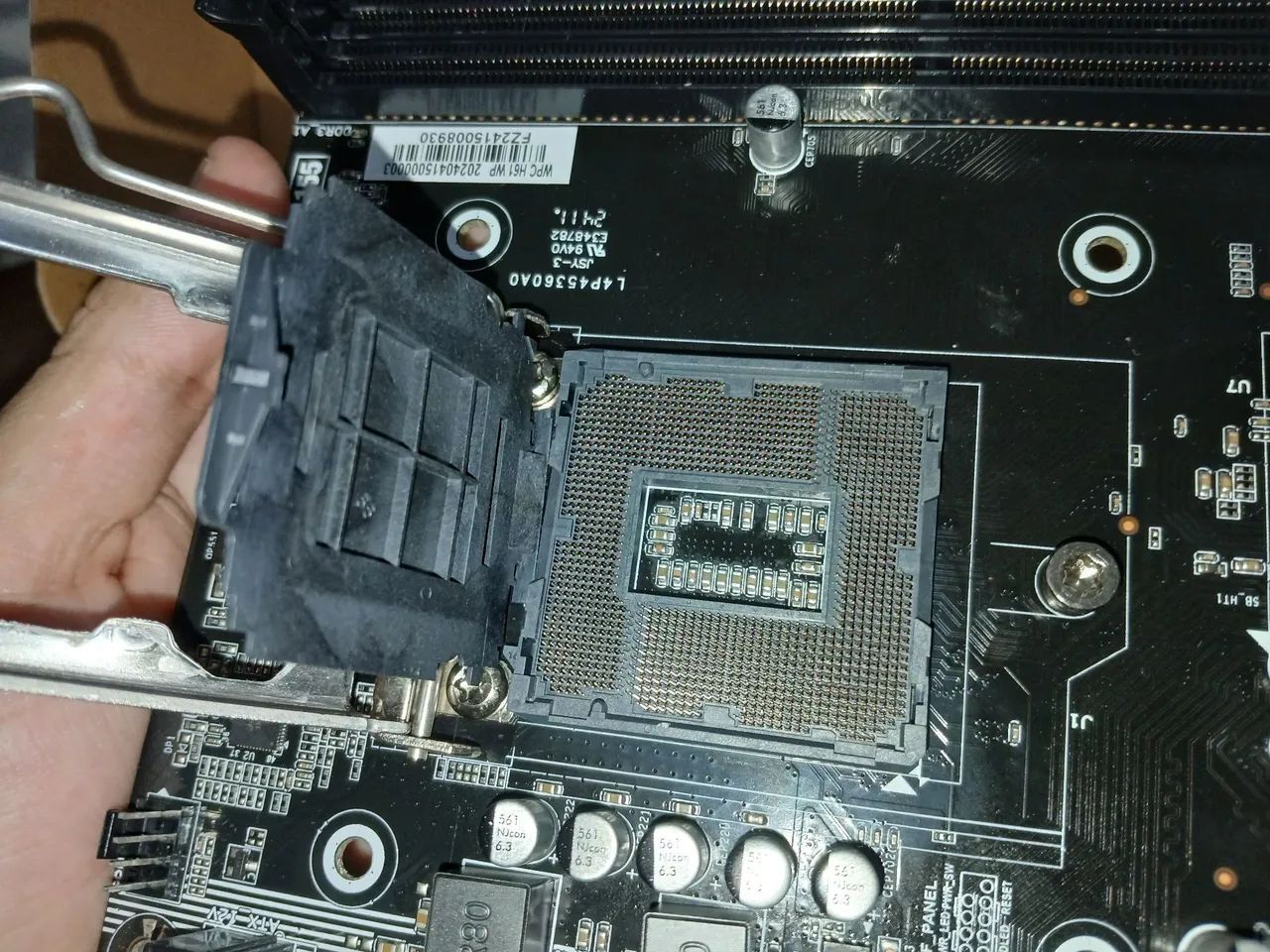Placa-Mãe H61 LGA1155 DDR3 Com Defeito Para Retirada de Peças - Foto 5