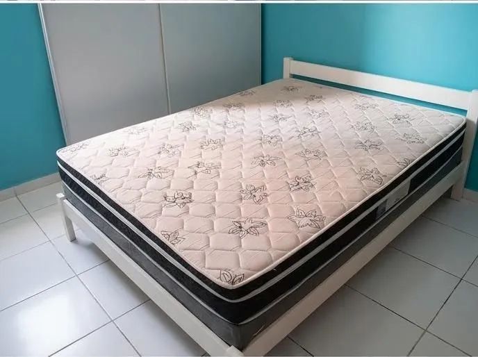 COLCHÃO ORTOBOM COM MOLAS usado - Foto 3