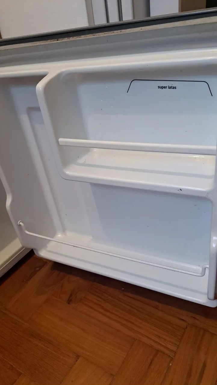 FRIGOBAR MIDEA 45L, NÃO FUNCIONA - Foto 5