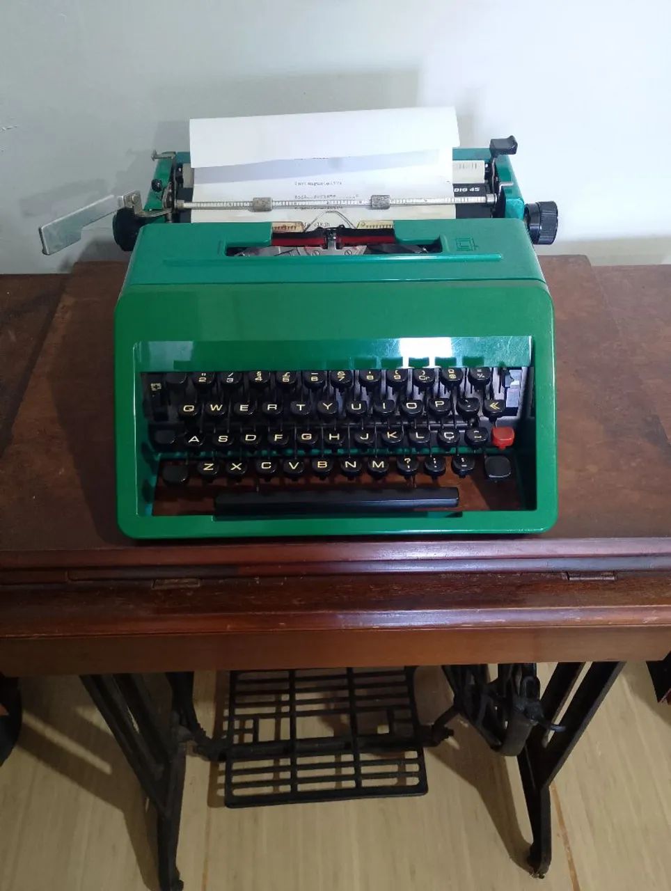 Máquina de escrever antiga
