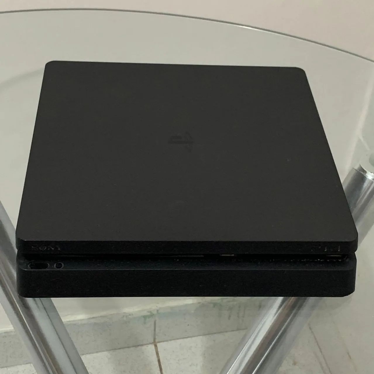 PS4 Completo + 2 Controles - Foto 3