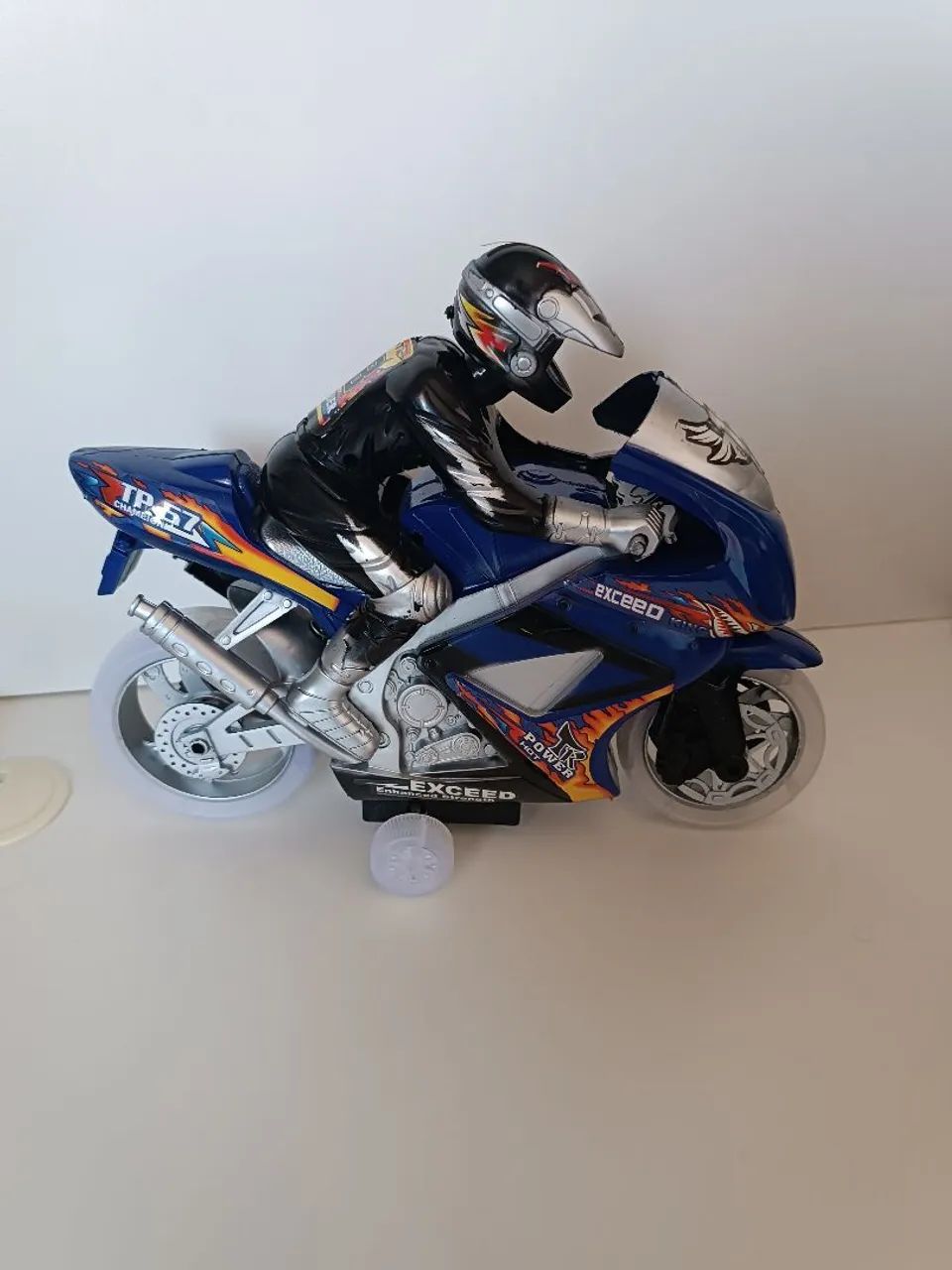 Moto de fricção com som e luzes (funcionando) - Foto 2