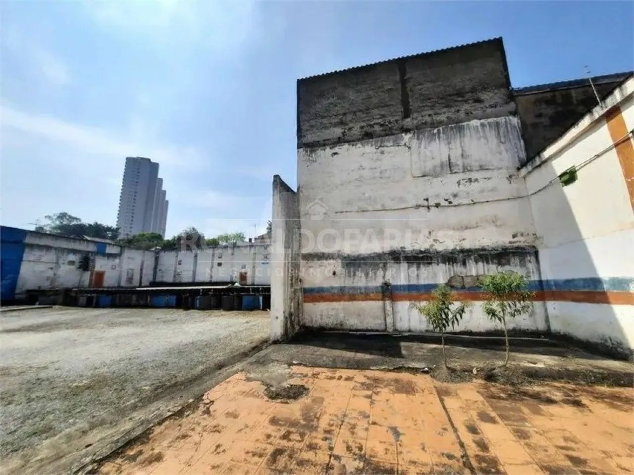 Imóvel Comercial para Alugar na Avenida Atlântica Cidade Dutra 340 m² - Foto 2