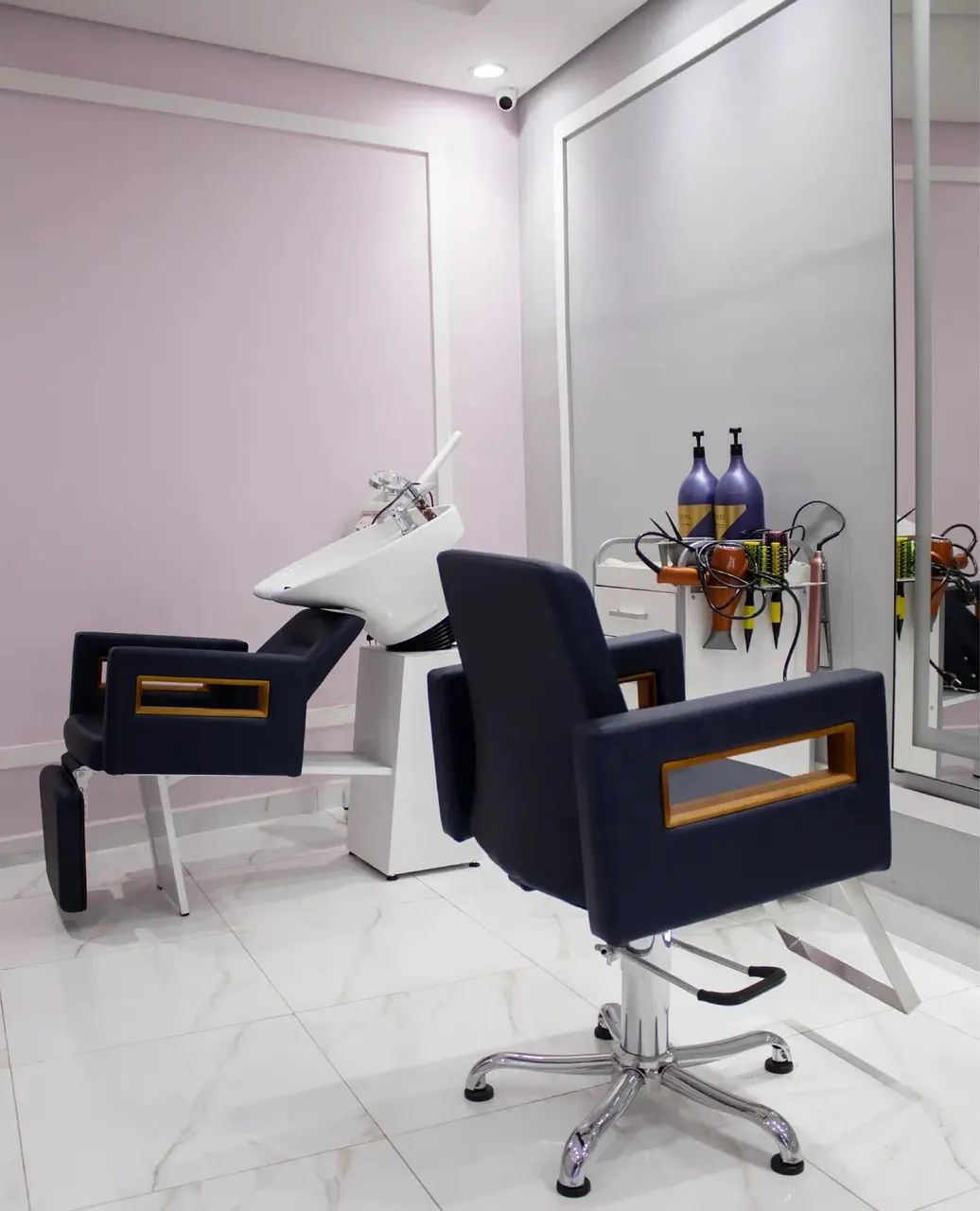Móveis, poltronas para salão cabeleireiro. - Foto 2