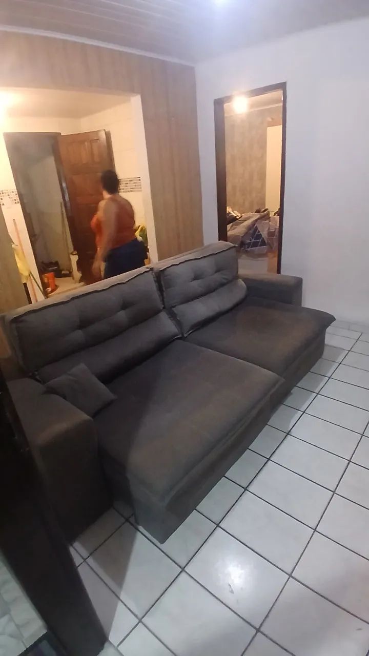 Sofá Retrátil cinza