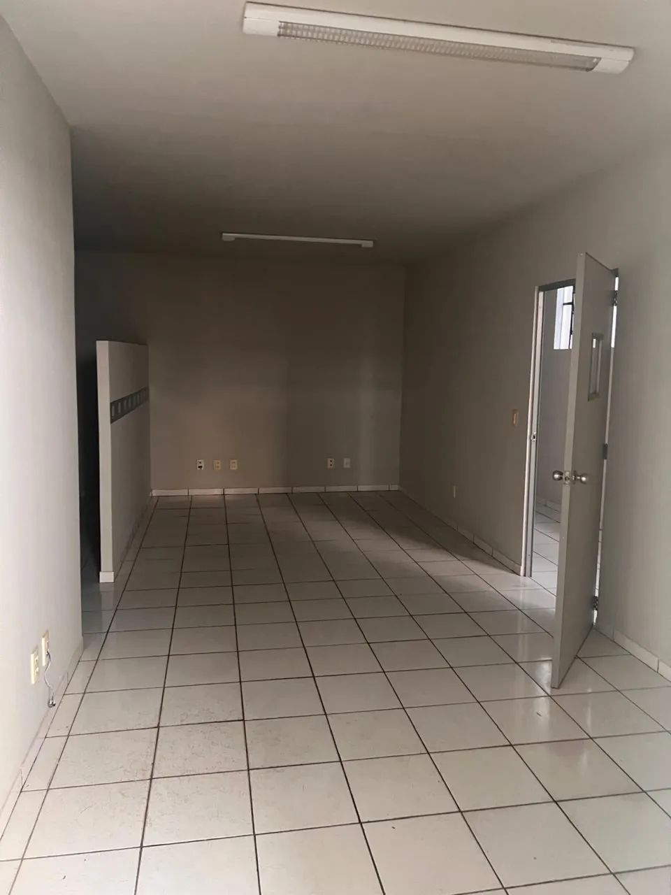 Vendo prédio comercial 3 andares  - Foto 2