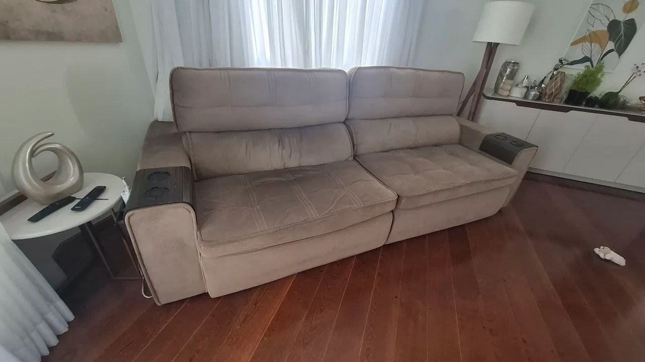 Sofá retrátil 04 lugares 