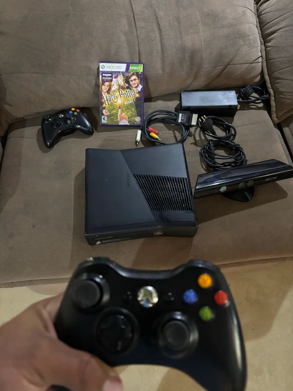 Xbox 360 completo 2 controle + jogo  - Foto 3