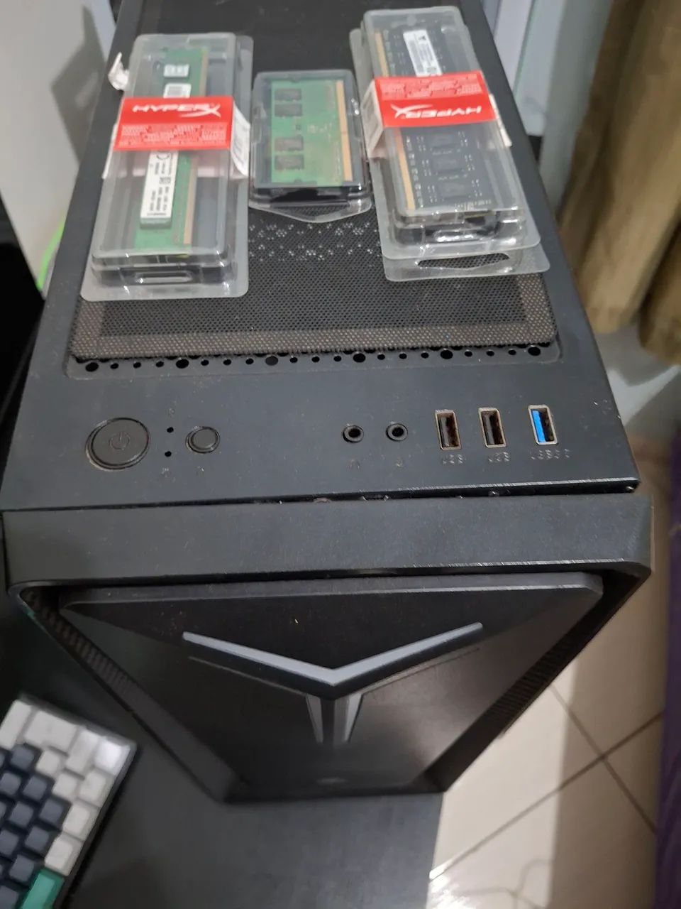 Gabinete e Memórias Ram DDR3 - Foto 2