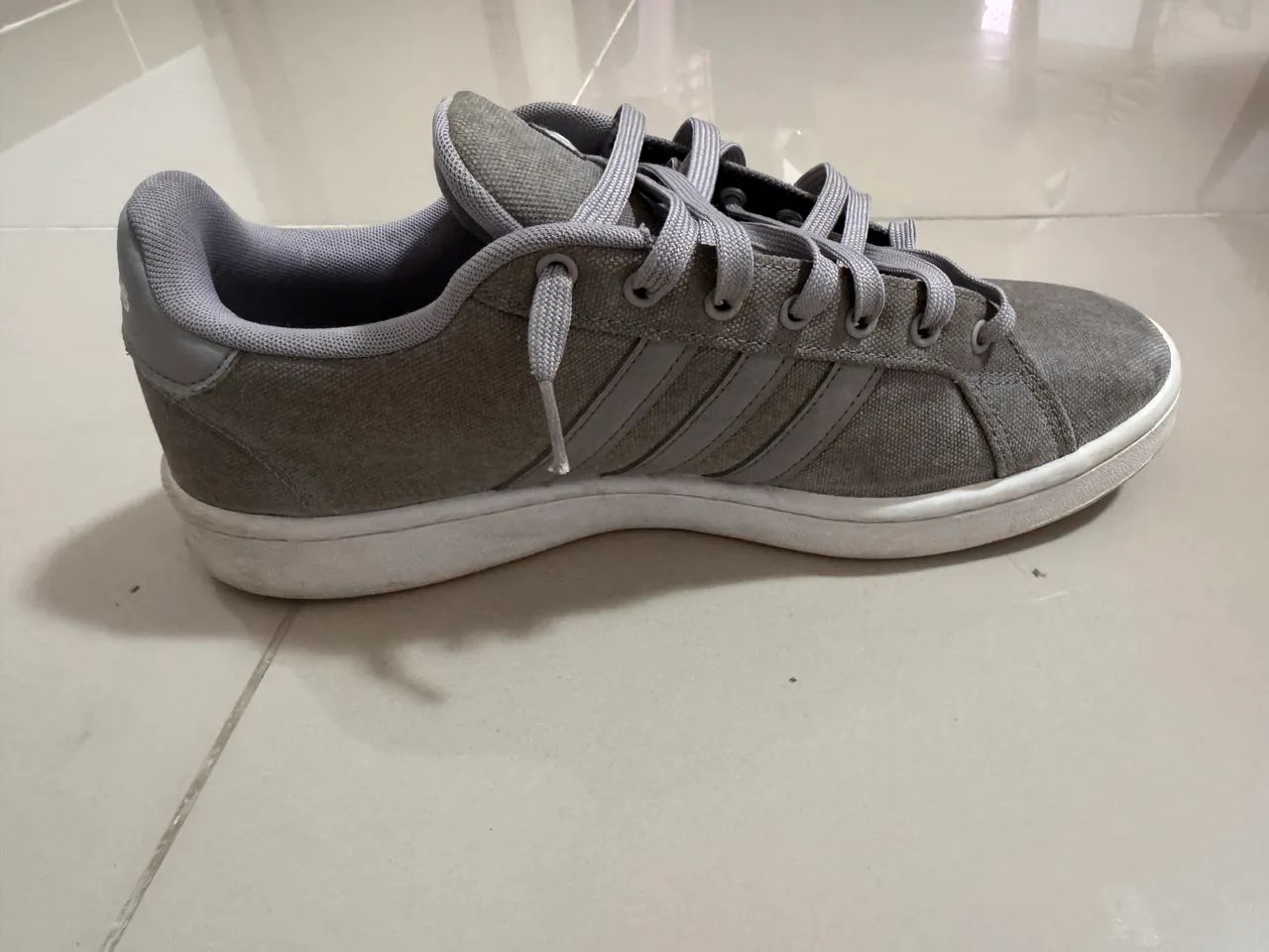 Sapatênis adidas cinza - Foto 2