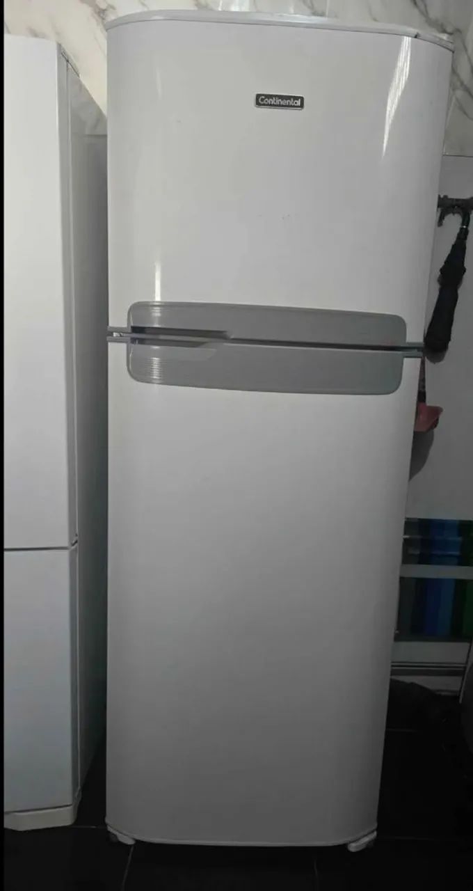 Geladeira continental 