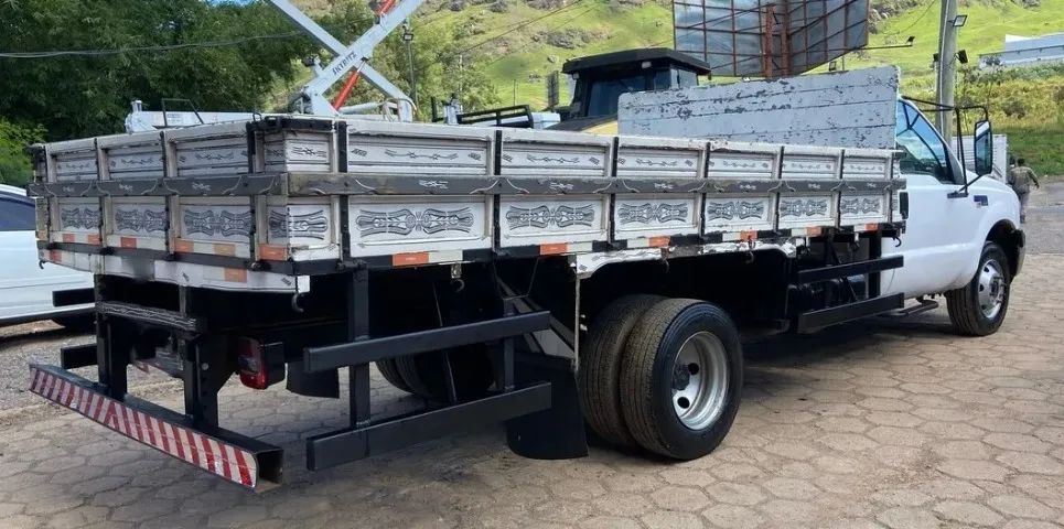 F4000 2018 Carroceria.  - Foto 4