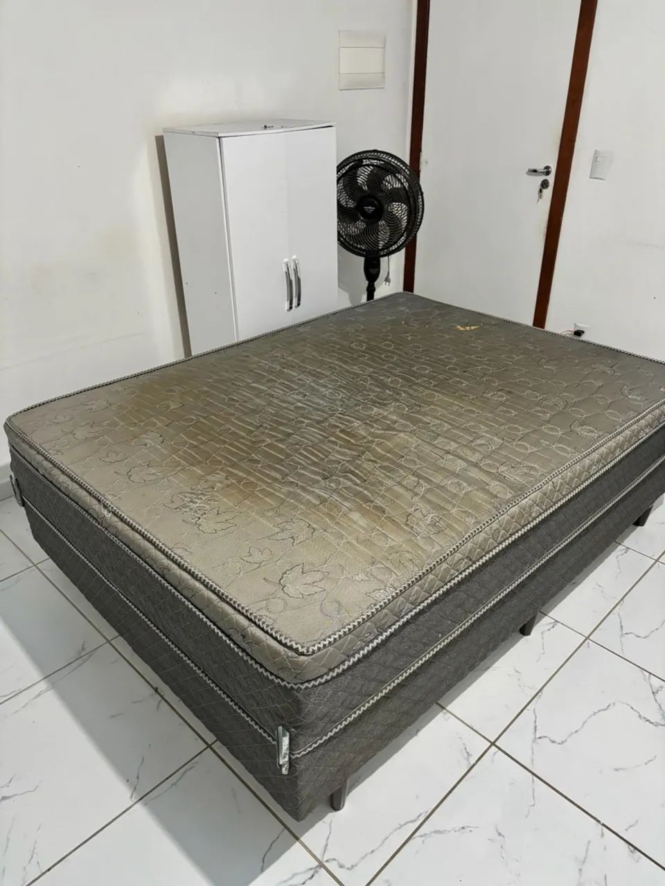 Vendo cama box conjugada, ótimo estado!  - Foto 2