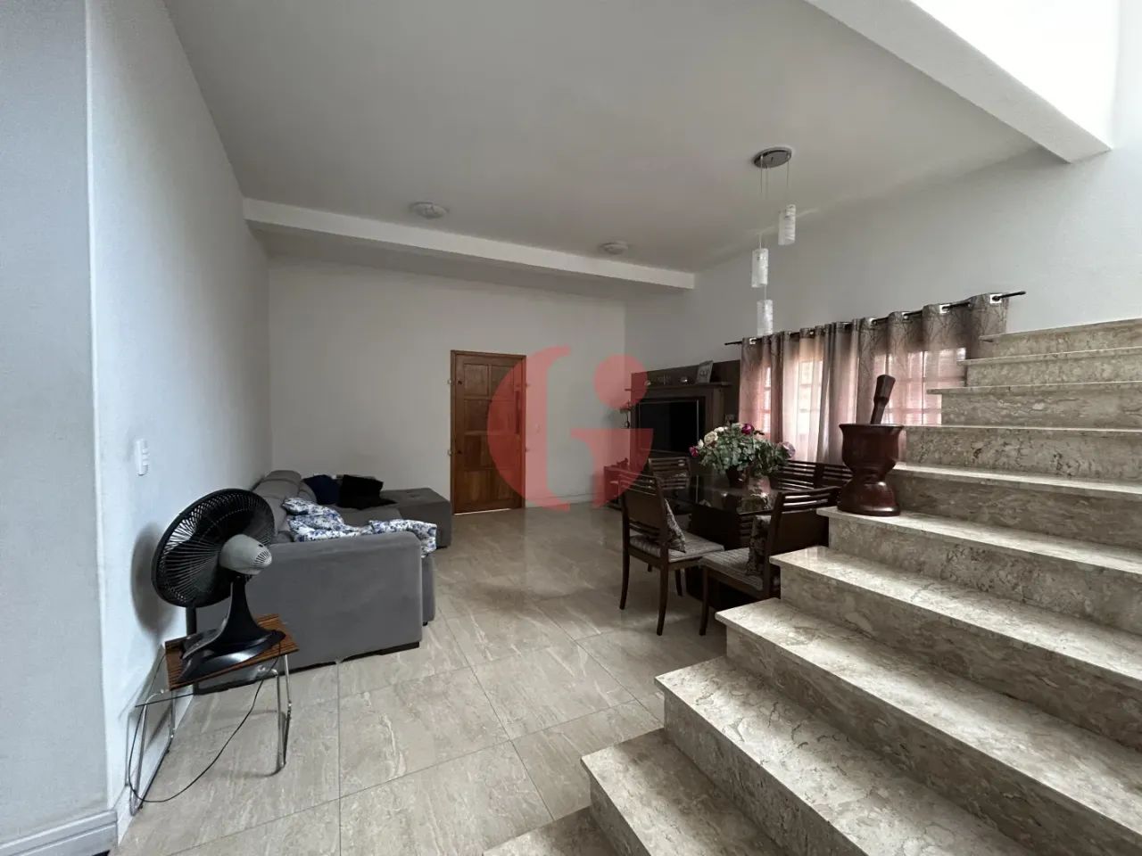 Casa/Sobrado para venda com 2 pontos comerciais - Centro - Paraibuna SP - Foto 3