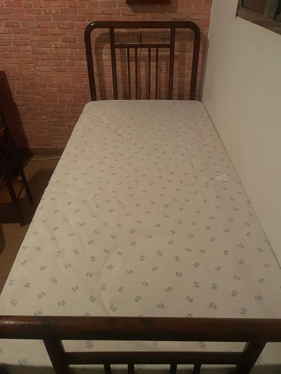 Cama de solteiro patente anos 30/40 sem colchão de mola  - Foto 4