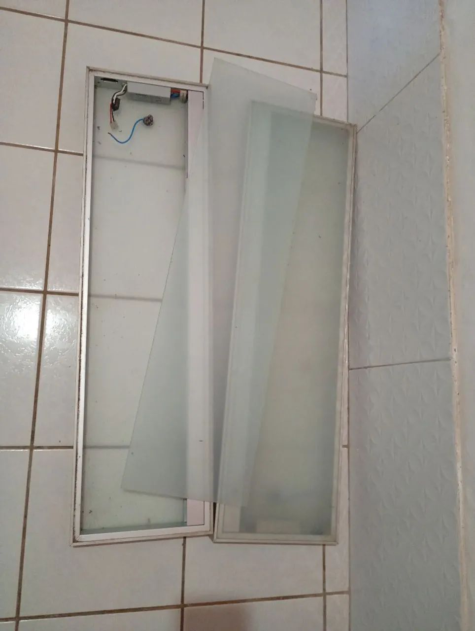 Luminária alumínio e vidro chique mesmo  - Foto 5