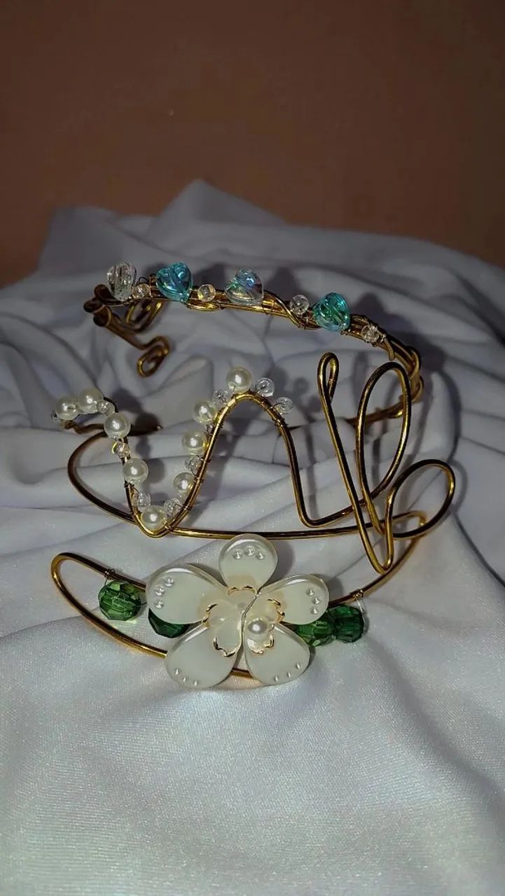 Pulseiras artesanais em arame  - Foto 2