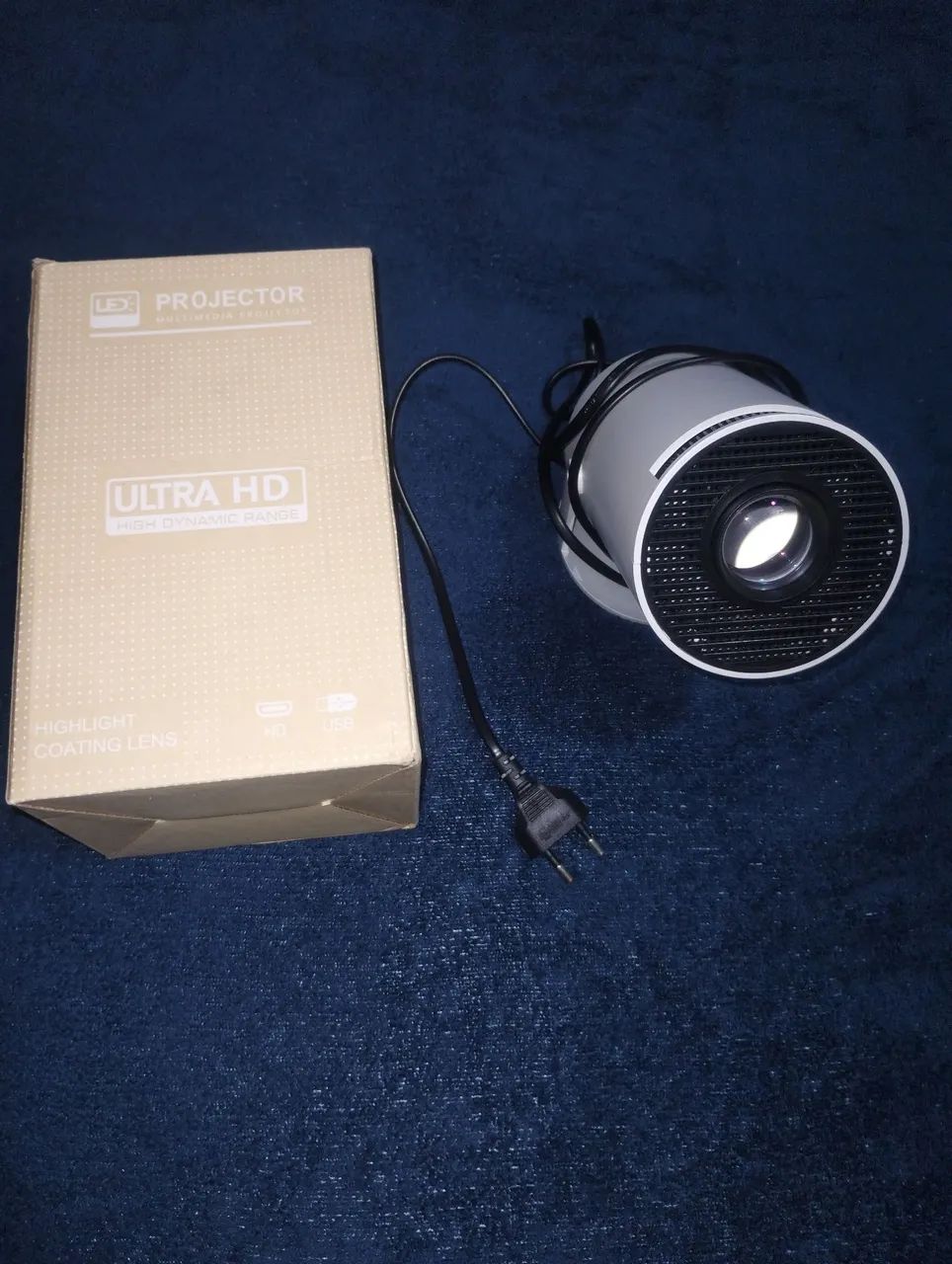Projetor led via hdmi com android wifi bluetooth 