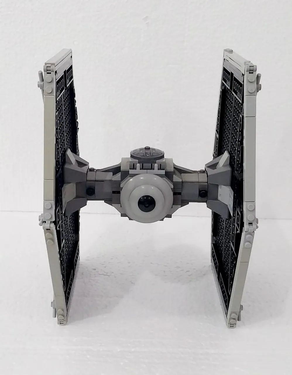 LEGO Star Wars TIE Fighter (9492) - Foto 3