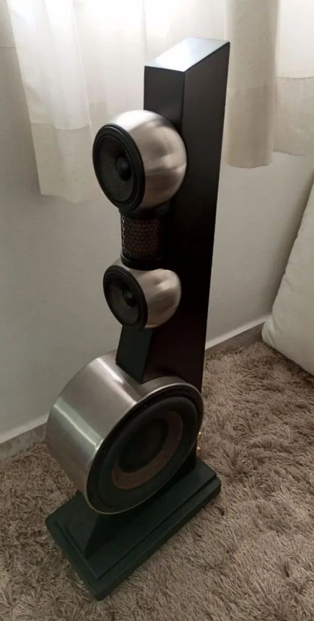 Caixas acusticas Anthony Gallo,  Nucleaus Referênce 3.1, lindas + gaiola e case originais 